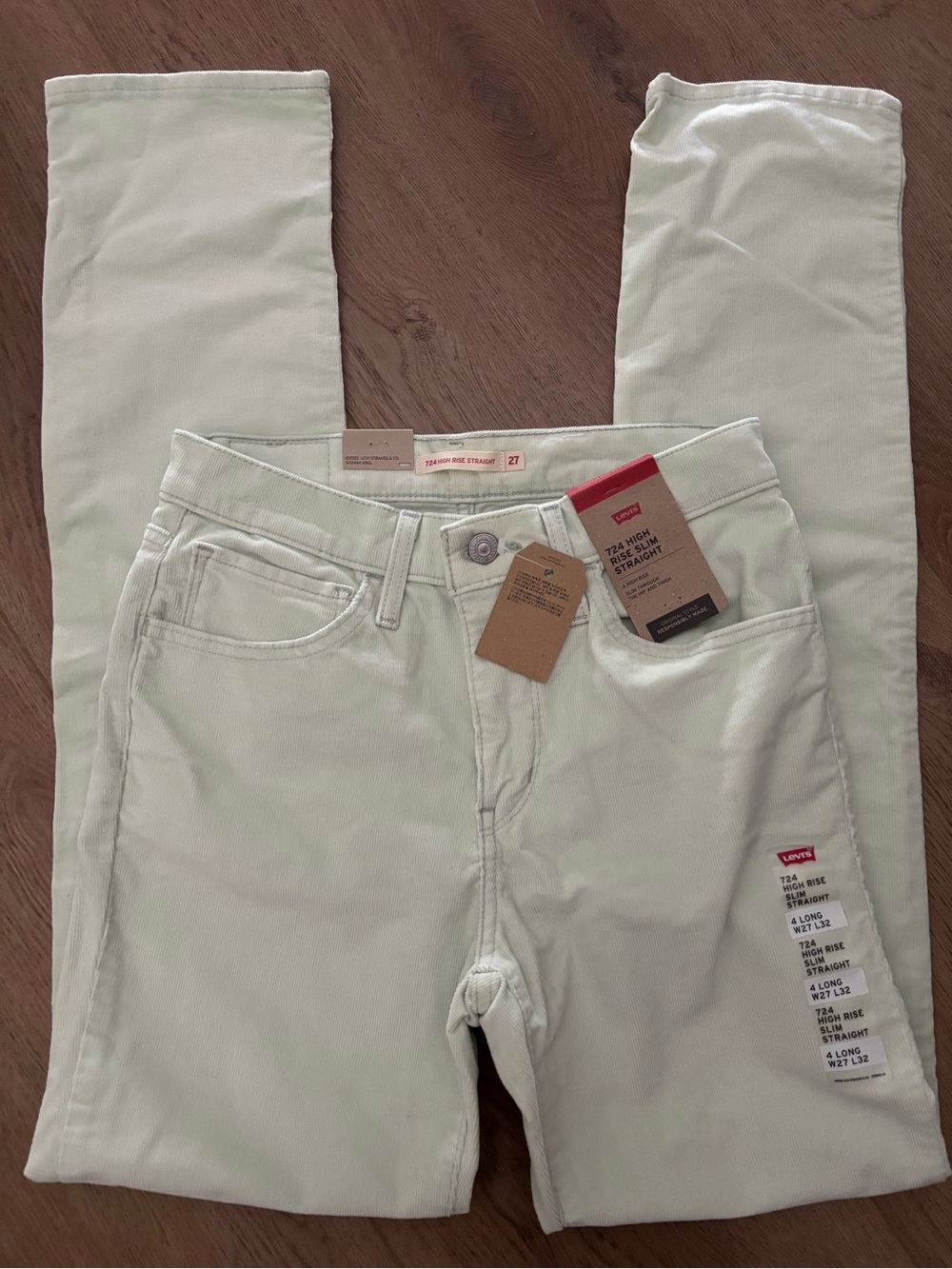 Levi's NWT High Rise Straight Corduroy Jeans - Pale Mint, Size 27